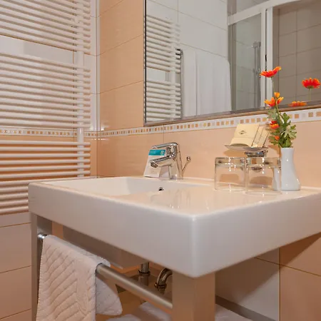 Maistra Select Belvedere * ヴルサル